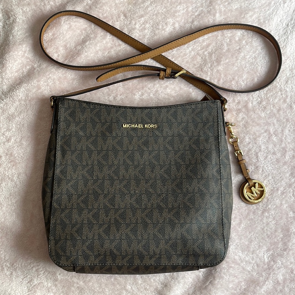 Michael Kors crossbody